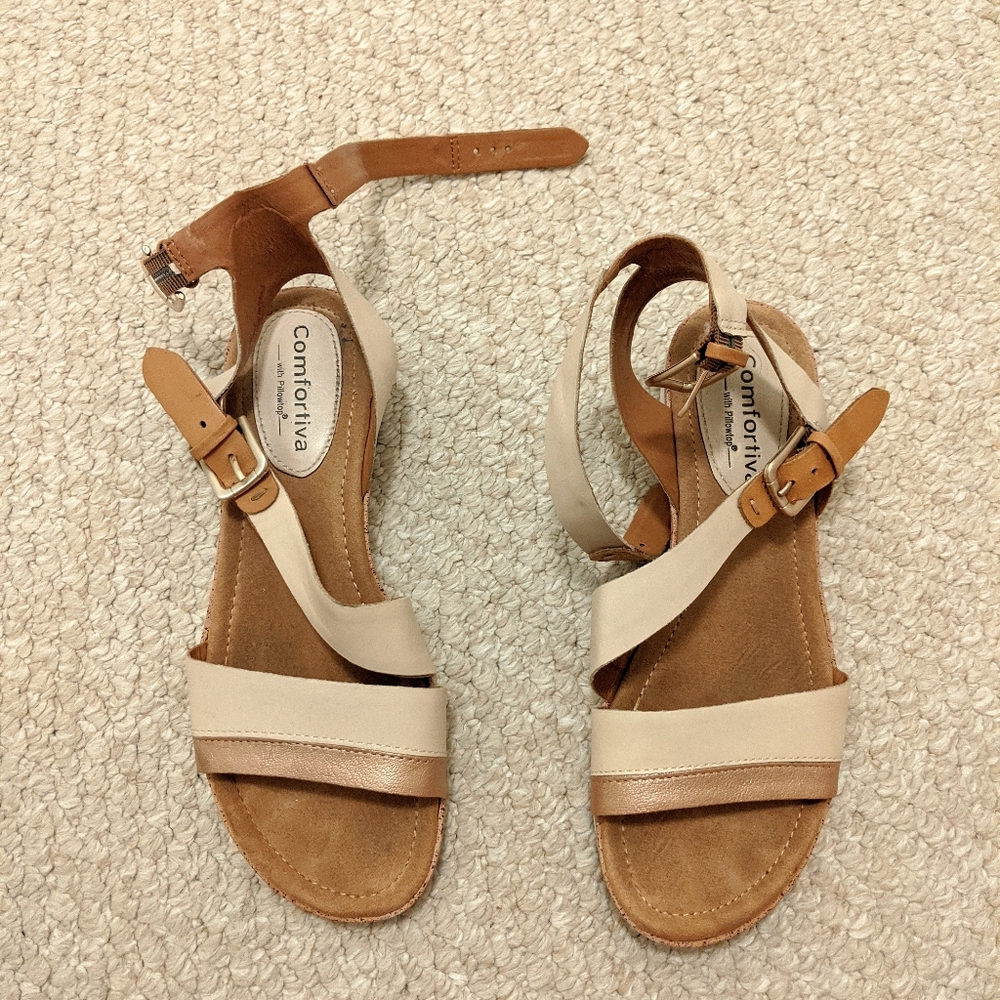 Comfortiva - Comfy Sandals, size 7.5